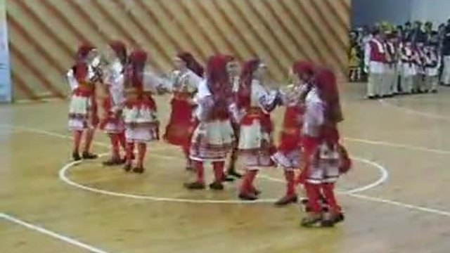 Честит Великден с Дилянка ! - Македонски Танц