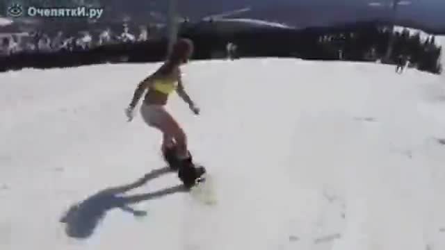 По бикини на сноуборд