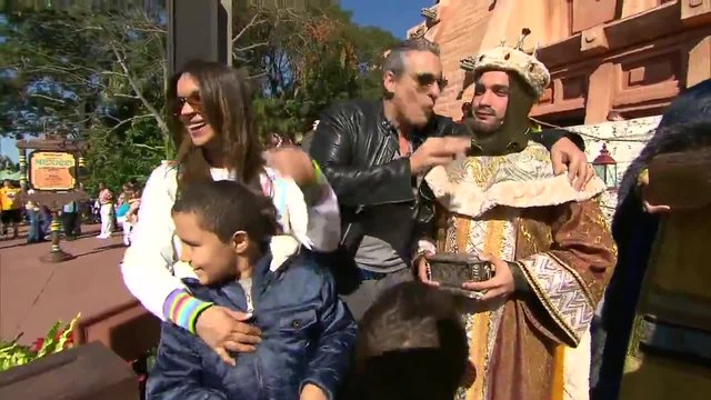 * Los actores Miguel Varoni y Catherine Siachoque visitan Walt Disney World *