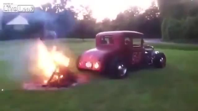 Как се пали огън с кола