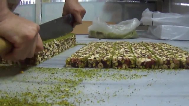 Как се реже локум - Ръчно рязане на турски локум