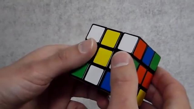 Как да наредим кубчето на Рубик