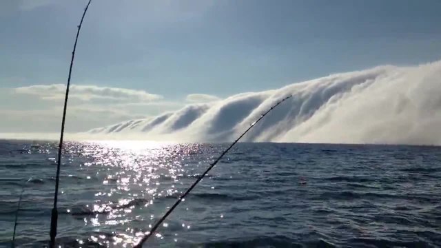 Огромна гъста мъгла в езерото Мичиган