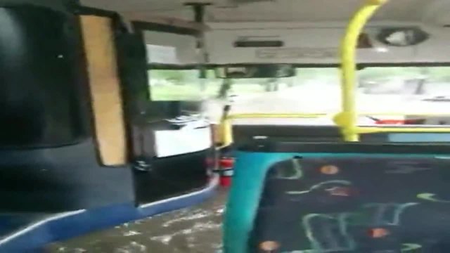 Това трябва да се види! Автобус 45 в дъжда (София)
