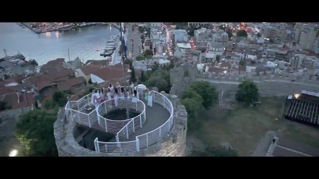 Гръцка Премиера/ Giorgos Daskalakis - Ti Travao (2014 Official Video Clip)