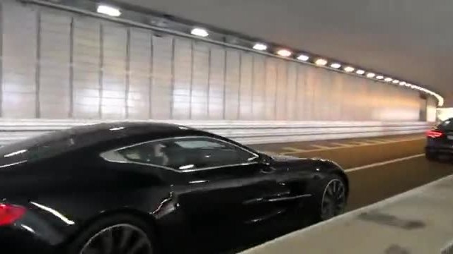 Aston Martin One 77 в Монако