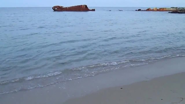 Морето край брега на Равда