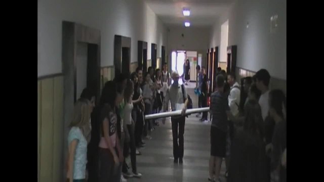 Училищни неволи (Клипът е изработен изцяло от 10Б клас от ПМГ ''Акад. Боян Петканчин'' град Хасково, випуск 2014)