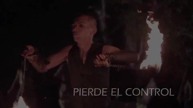 Страхотна!  Ale Mendoza ft Dyland - Pierde El Control ( Официално Видео )