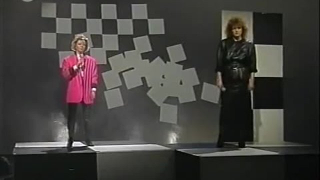 Elaine Paige &amp; Barbara Dickson - I Know Him So Well