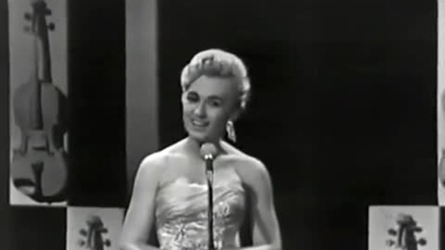 Nora Nova (1961) - Du Bist So Lieb, Wenn Du Lachelst, Cherie
