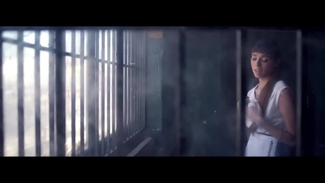 Премиера •» Christina Perri – Burning Gold (официлно видео)