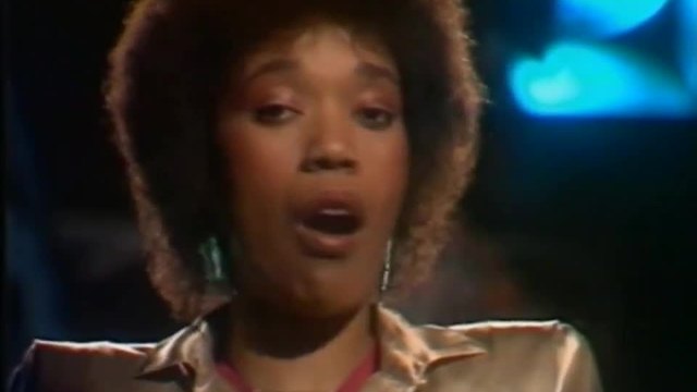 The Pointer Sisters (1978) - Fire
