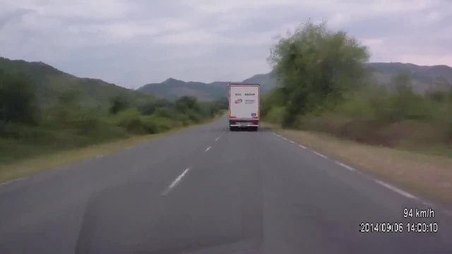 Колко е трудно да се изпреварят камиони по Бг пътищата