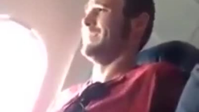 Реакцията пътник с добра физика ,който за първи път лети със самолет