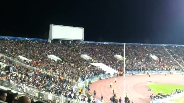 Мексиканска вълна по трибуните на стадион &quot;васил Левски&quot;