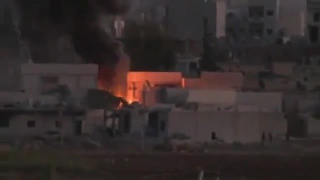 Главорези „Ислямска държава” хвърлят камикадзета срещу Кобани (ВИДЕО)
