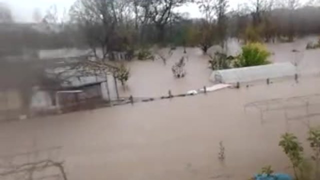 Наводнение във вилна зона Черниците - &quot;Моята новина&quot;