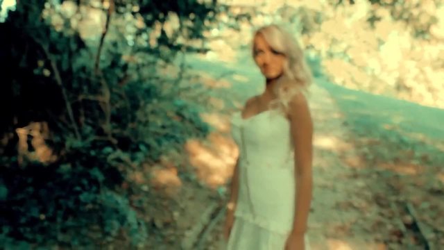 Превод! Ilijana Jerkovic - Sama Bez Tebe (Official Video) 2014