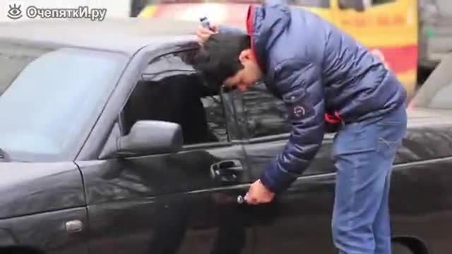 Да отключиш колата на пиян шофьор в Русия ,социален експеримент