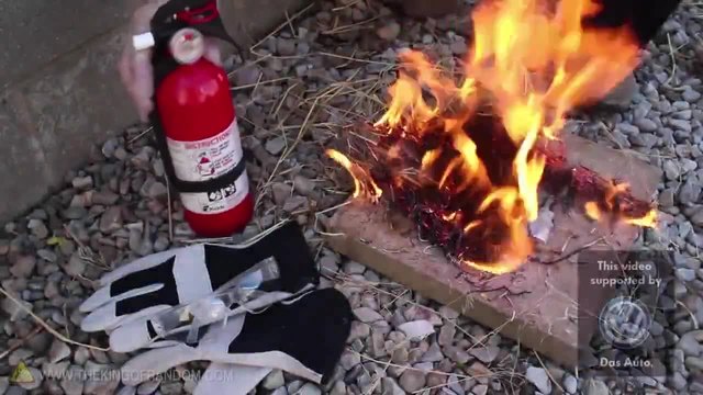 5 начина как да запалим огън с вода