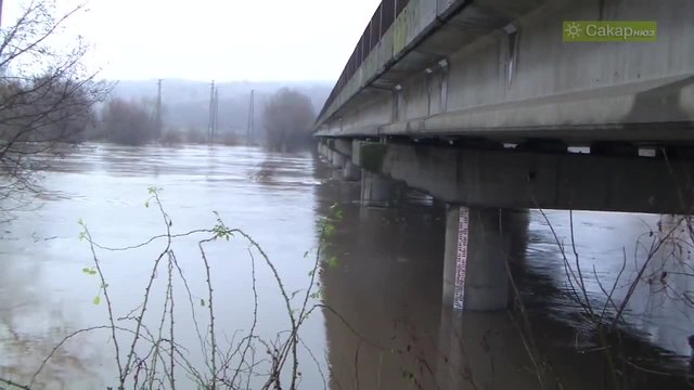 Наводнения в Южна България - река Марица достигна критични нива при Свиленград