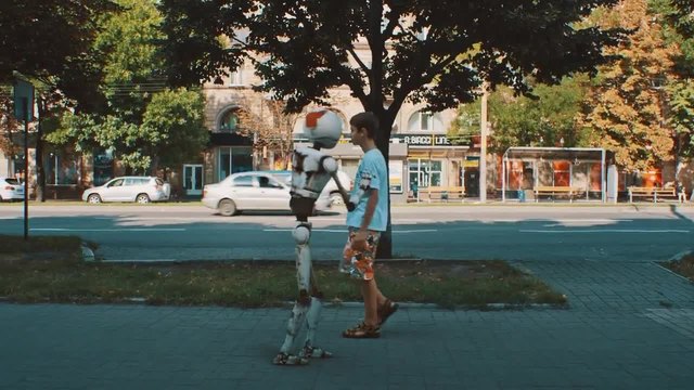 Това е тъжната историята за самотен робот, който просто се опитва да привлече вниманието към себе си