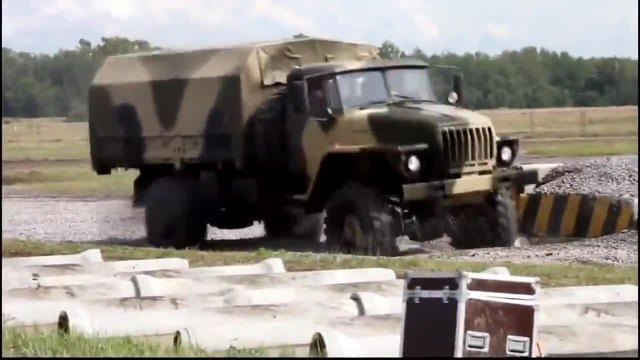 Невероятни руски машини камиони Урал!