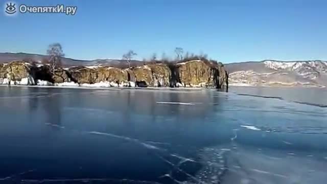 Езерото Байкал замръзва
