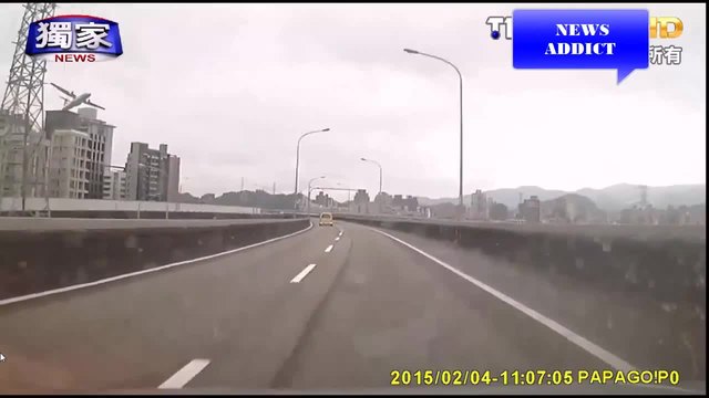Самолет се разби в Тайван- няколко гледни точки