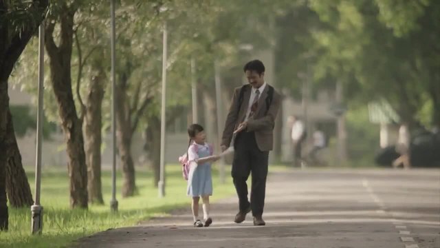 Моят баща - Един трогателен разказ на малко момиченце Видео!