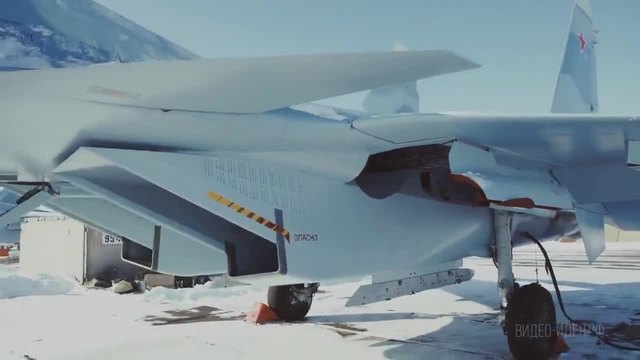 Полет над Красноярск със Су 30СМ -  пилотаж