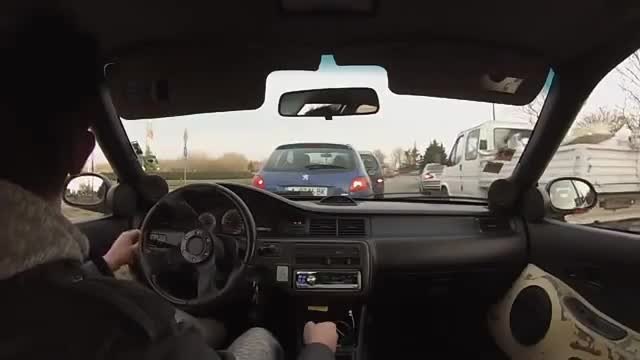 Поморийски драйвър шофира бясно по пътя Бургас-поморие