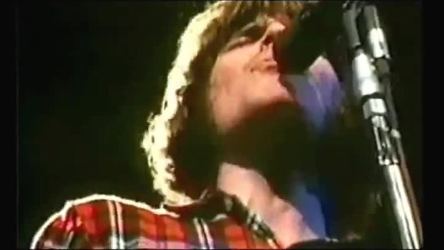 Creedence Clearwater Revival - Travelin' Band (LIVE)