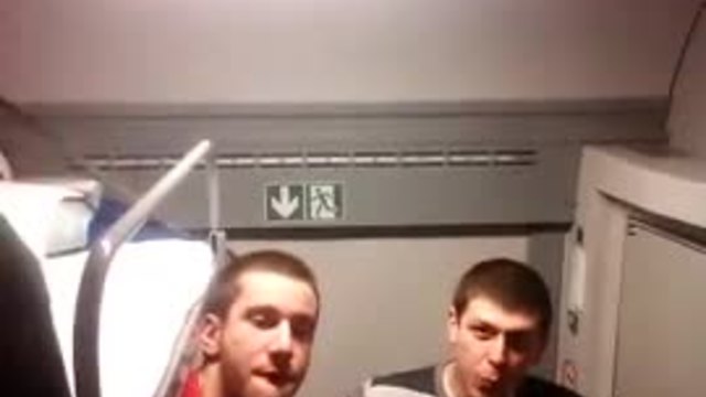 Beatbox в влака на път към София