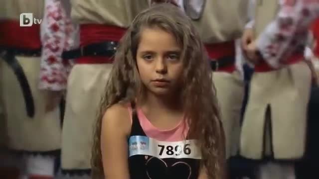 България Търси Талант 2015 - 9 годишно момиче танцува хип-хоп
