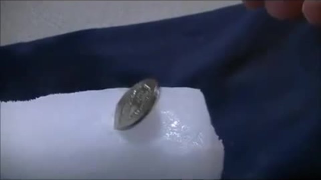 Монета срещу сух лед