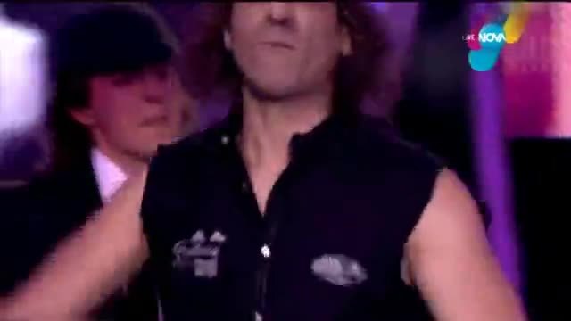 Филип Аврамов като Brian Johnson от AC/DC - Като две капки вода