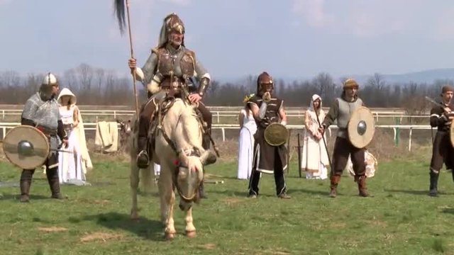 Битките на прабългарите оживяха на Великден