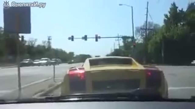 Вижте как се кара Lamborghini в Русия!!! Голям смях