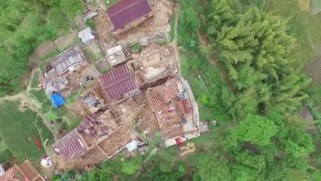 Вижте в Непал разрушенията отвисоко след разрушителното земетресение (ВИДЕО)