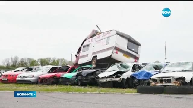Състезание по скокове с автомобили се проведе в Англия