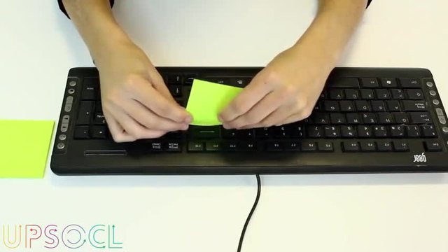 Как лесно да почистим клавиатиурата си