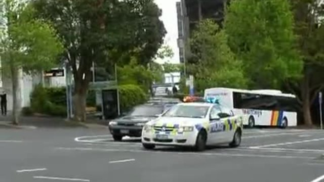 NZ Police Car Responding Mayoral Drive Holden Commodore Kombi
