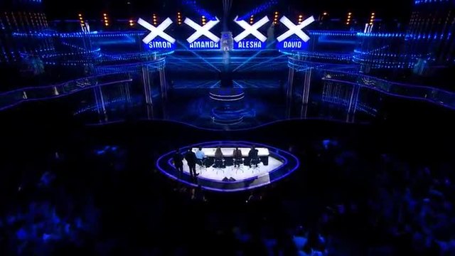 Невероятно изпълнение на брат и сестра на полуфинала на Britain&#39;s Got Talent 2015