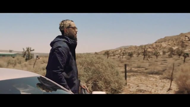 2015/ Travie McCoy- Golden (feat. Sia) [OFFICIAL VIDEO]