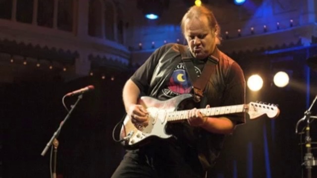 Walter Trout Band - Red House - ( Jimi Hendrix cover )