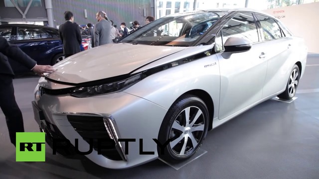 Toyota пише история! Пуснаха първия в света водороден автомобил!
