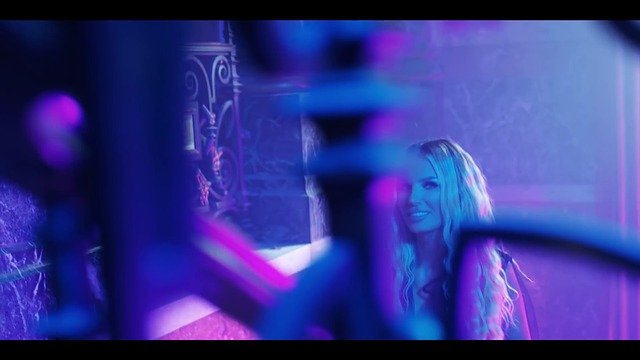 Andreea Banica feat. Nonis G - Egoista (Official Video).MP4