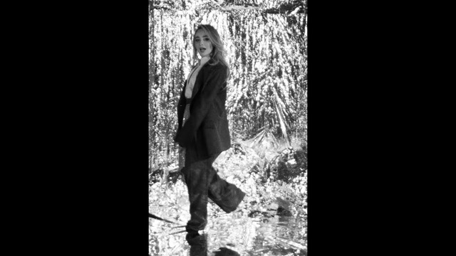 Sabrina Carpenter - Sue Me (Vertical Video) .MKV